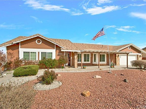 3rd image of 13569 Cochise Rd