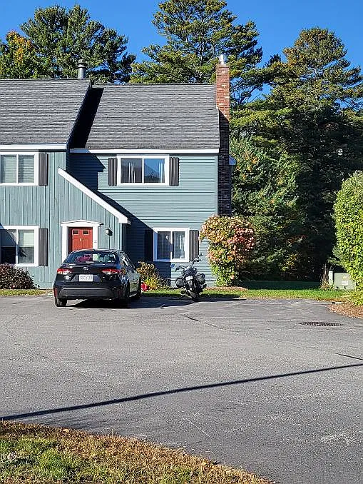 3 bed, 1264 sqft, $2,300 — Photo 1