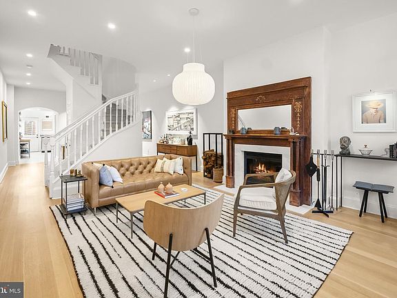 5th image of 68 R St NW