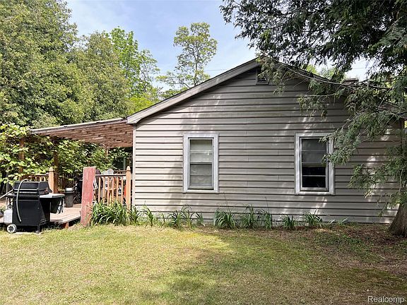 3rd image of 7816 3rd St