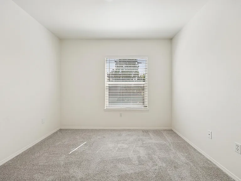 Nolan Ridge Apartments — Photo 25