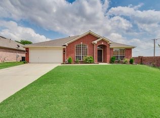 600 Coal Creek Dr, Mansfield, TX 76063