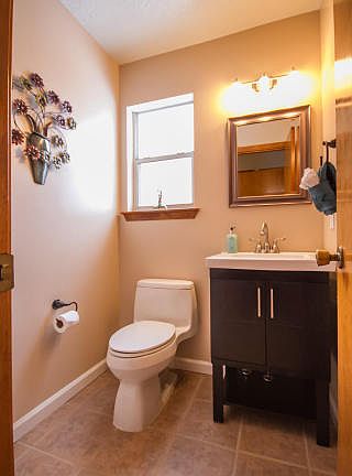 4th image of 4901 Summersville Dr NW
