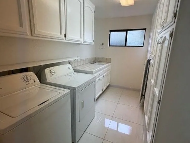 3428 Eastview Ct — Photo 16