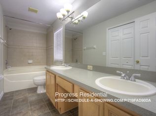 3305 Pine Top Dr, Valrico, FL 33594