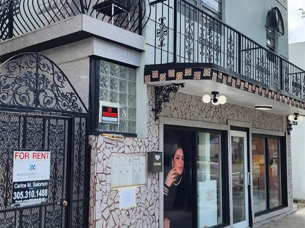 2272 SW 8th St APT 3, Miami, FL 33135