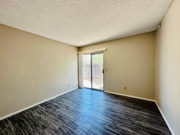 4th image of 3314 E Water St