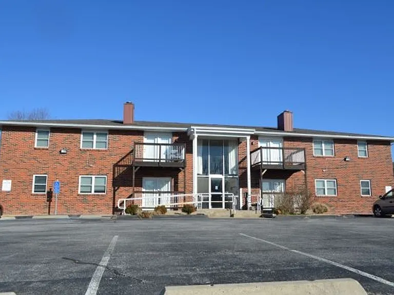 281 Apple Tree Ct — Photo 1