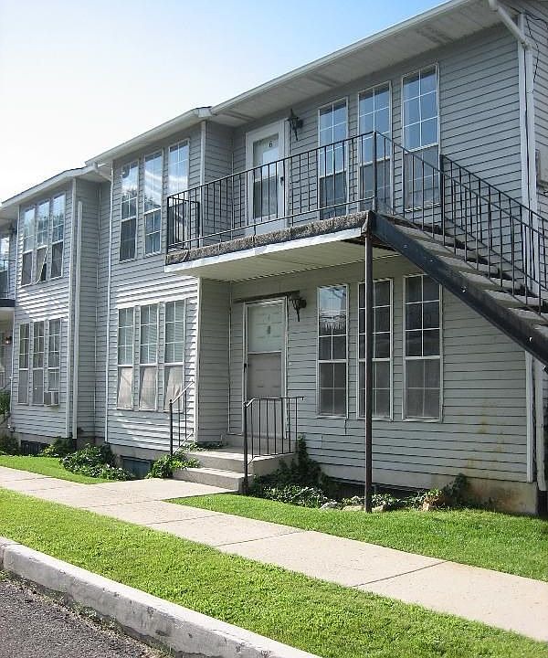 1st image of 1850 S 300 E APT 6