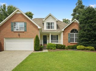 105 Willowleaf Ln, White House, TN 37188