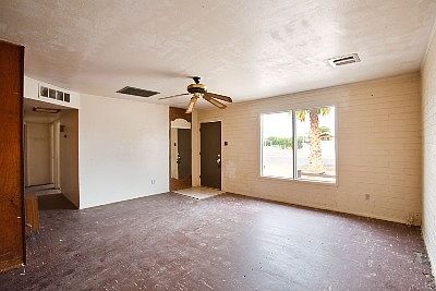 2nd image of 3313 W Marshall Ave