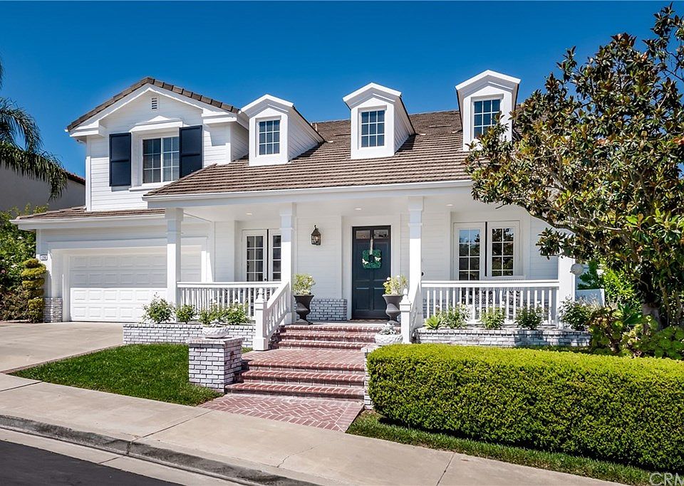 1st image of 26 Oak View Dr