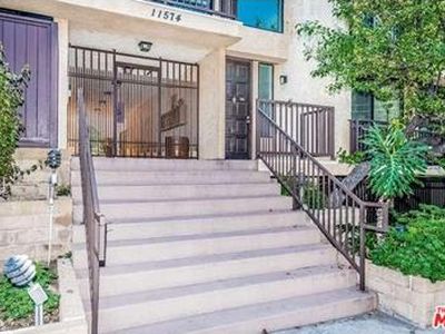 11574 Iowa Ave APT 112, Los Angeles, CA, 90025