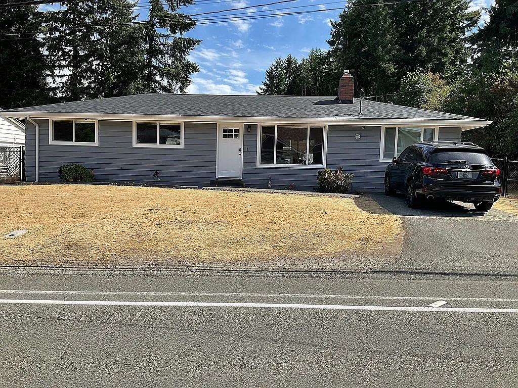 2200 Aberdeen Ave NE photo 1
