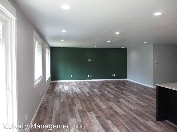 4th image of 4274 Westwood Pl SE