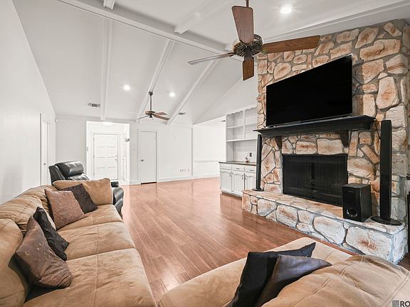 5th image of 7574 Pennhill Dr