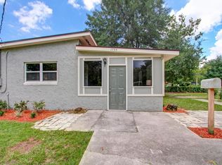 1735 Griflet Rd, Jacksonville, FL 32211