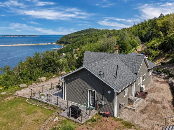 39132 Cabot Trl, Victoria, NS B0C 1L0