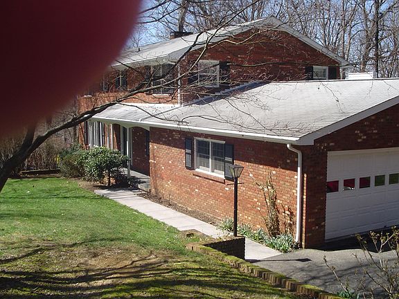 2nd image of 505 Forest Hill Dr