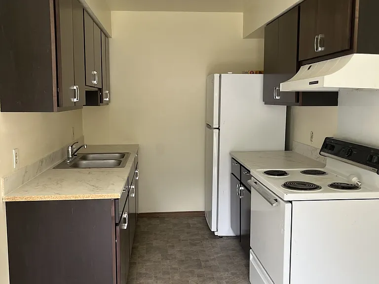 144 S 1st St #2N — Photo 1
