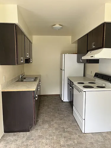 144 S 1st St #2N Photo 1