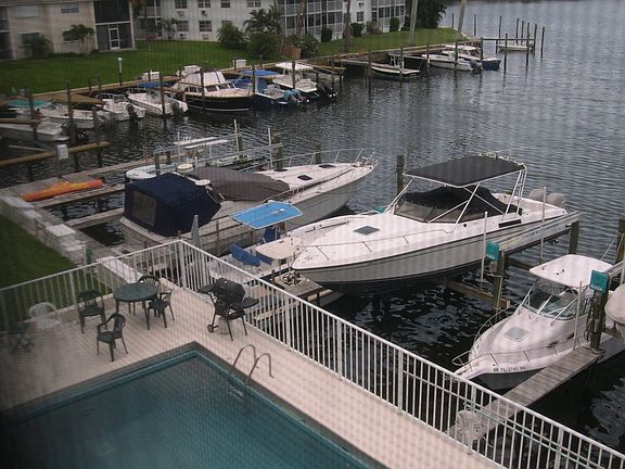 4th image of 312 Northlake Dr APT 304