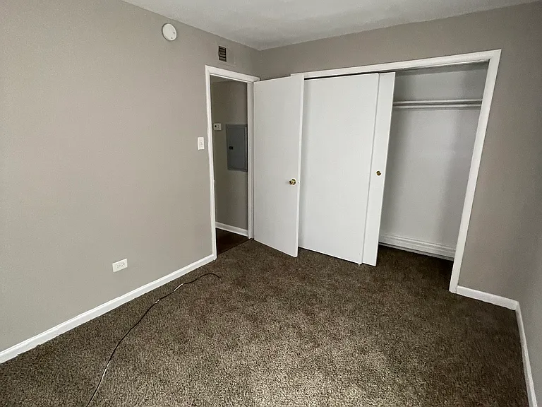15006 Dorchester Ave #1W — Photo 7