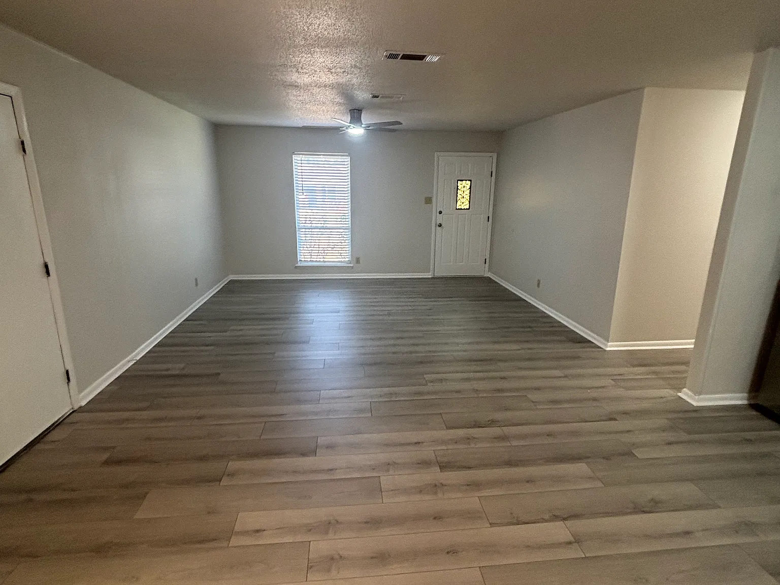 4 bed, 1400 sqft, $1,795 — Photo 3