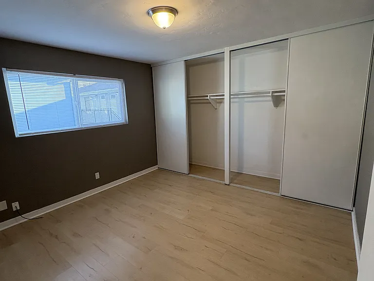 4344 Van Dyke Ave #7 — Photo 14