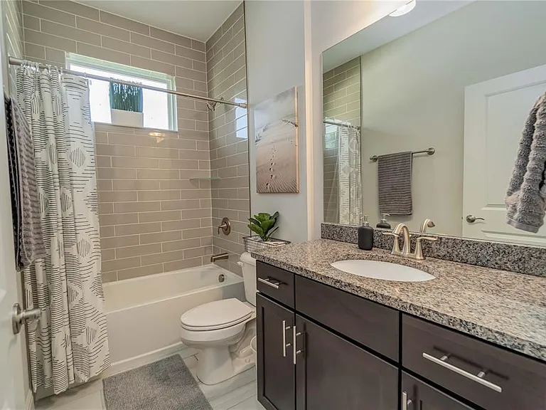 265 Annapolis Ln — Photo 22