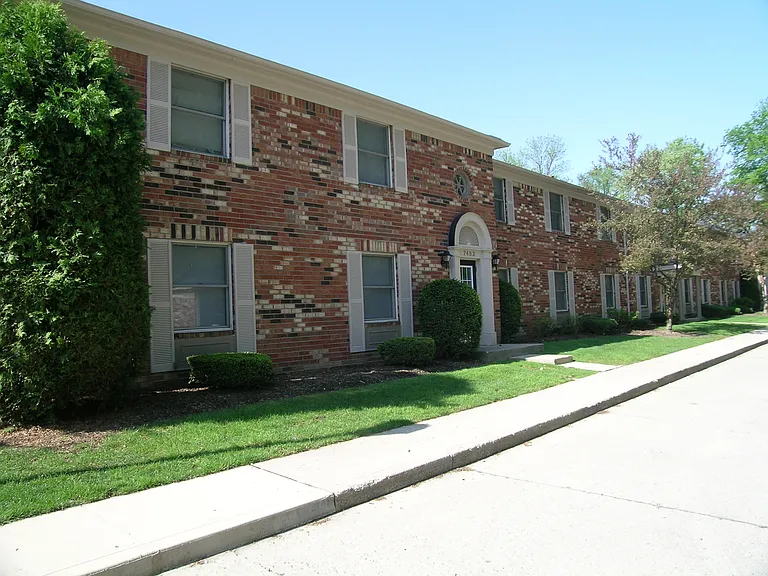 Meridian Lakes — Photo 23