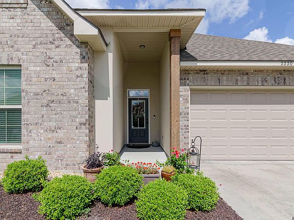 2nd image of 2220 Bald Cypress Dr