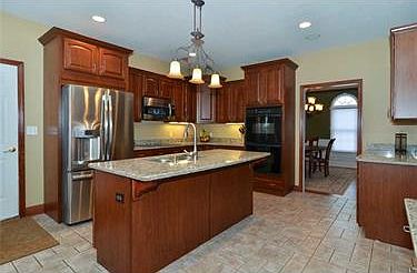 5th image of 367 Steeplechase Dr