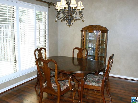 5th image of 3278 Shallowford Cir
