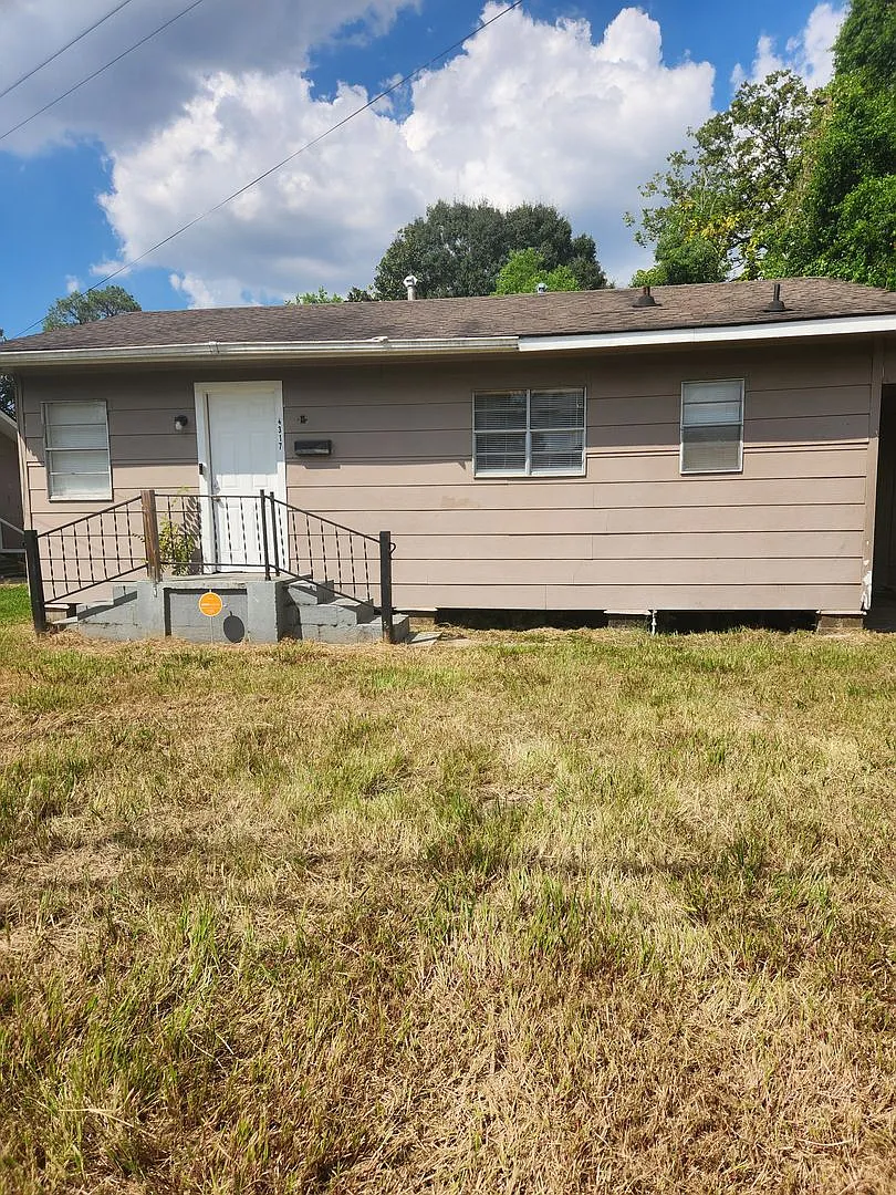 House for Rent — Photo 1
