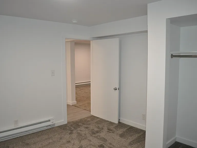 2542 W Robin Rd #B — Photo 13