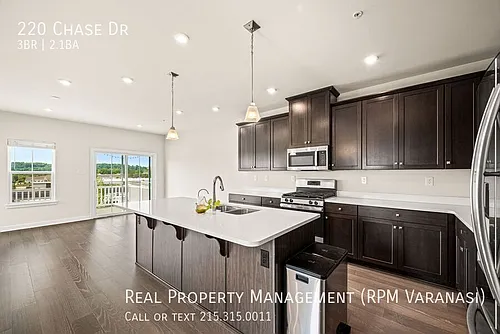 220 Chase Dr Photo 1