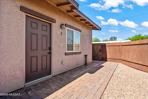 1424 N Richey Blvd #1 Photo 1