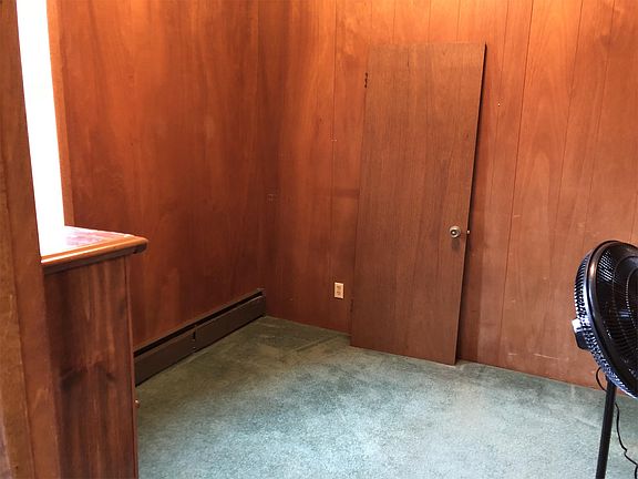 4th image of 504 1/2 Broadway St APT 4
