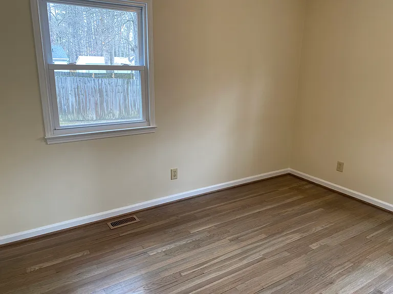 218 Mona Dr — Photo 26