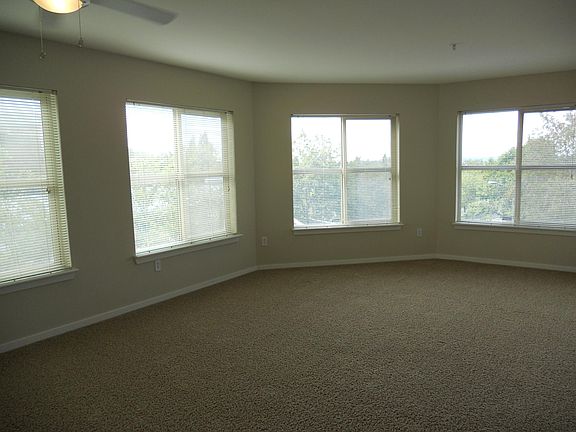 5th image of 602 5th St #B215