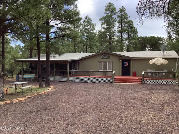 2779 Page Rd, Overgaard, AZ 85933