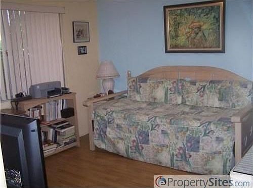 1st image of 7146 Huntington Ln APT 104