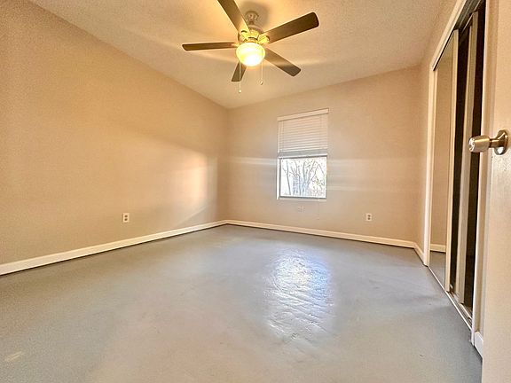 4th image of 204 Bent Arrow Dr