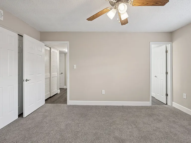 The Park at Chesterfield Apartment Homes — Photo 18