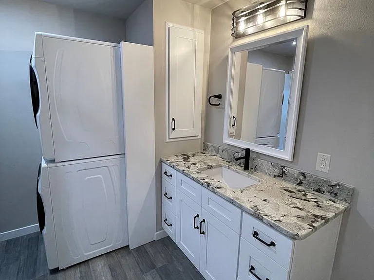 603 S Hawthorne Ave — Photo 12