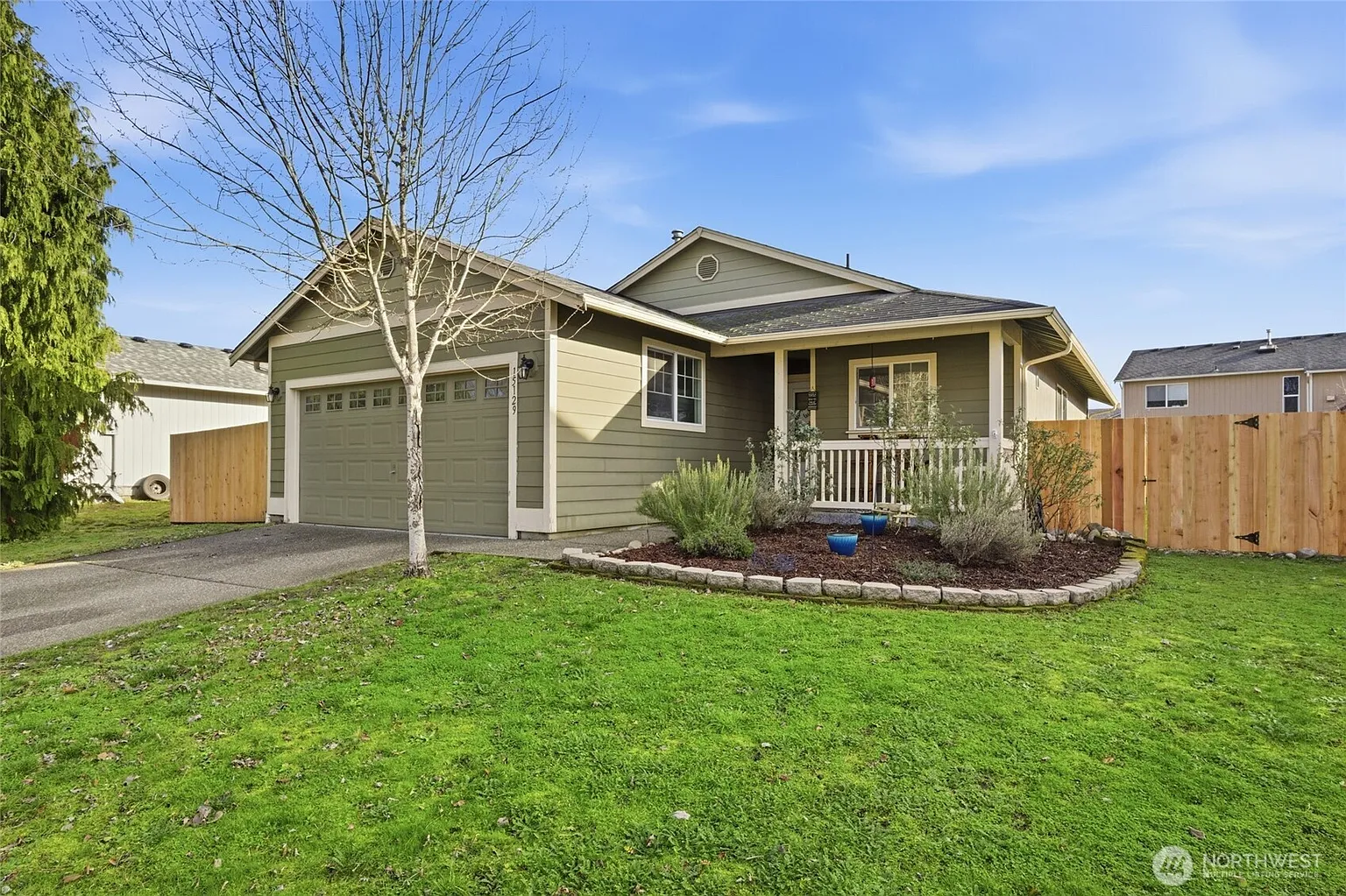 15129 Carter Loop SE photo 1