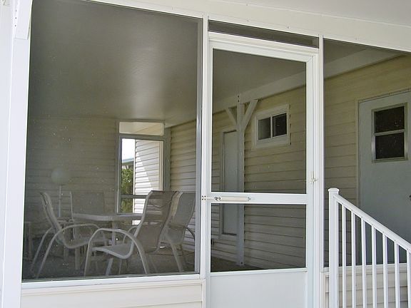 3rd image of 440 Norwich Ln