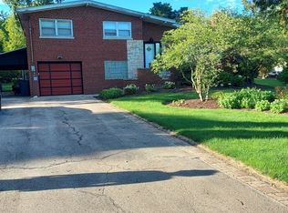 22W274 Poplar Ave, Medinah, IL 60157