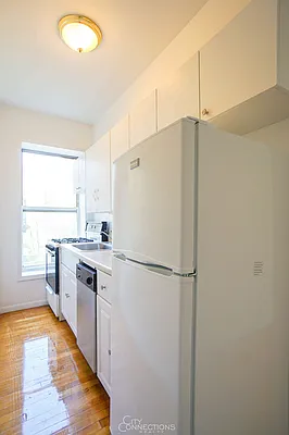 Rented by City Connections Realty | media 9